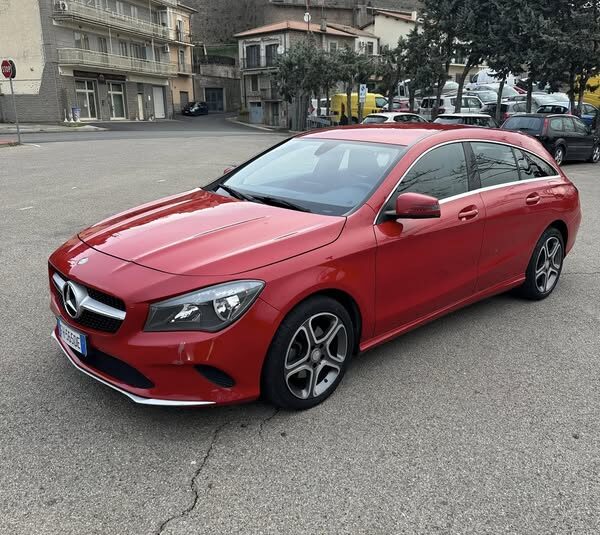 MERCEDES CLA SHOOTING BRAKE 180 D PREMIUM