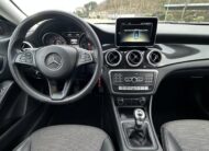 MERCEDES CLA SHOOTING BRAKE 180 D PREMIUM