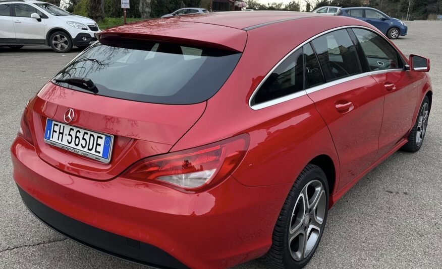 MERCEDES CLA SHOOTING BRAKE 180 D PREMIUM