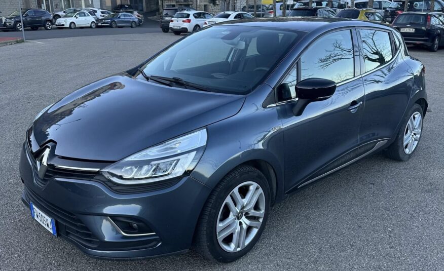 RENAULT CLIO 1.5 DCI 75 CV MOSCHINO